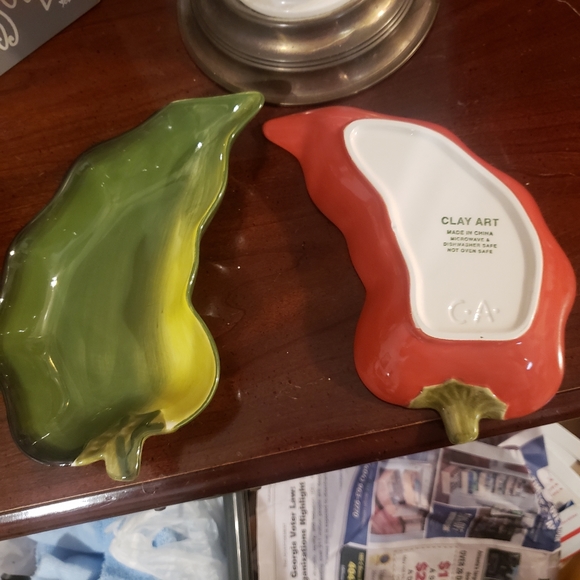 Set of 4 Jalapeño Peppers Shape Dipping Bowls - Picture 3 of 3